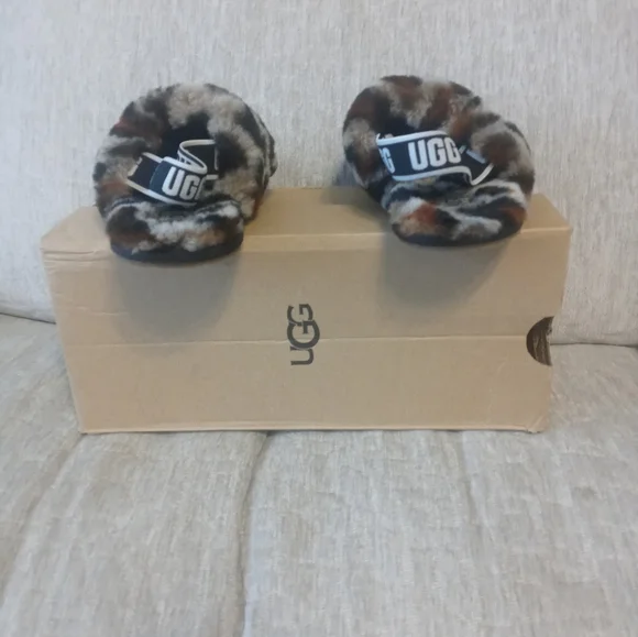 UGG Fuff Yeah - Picture 4 of 4
